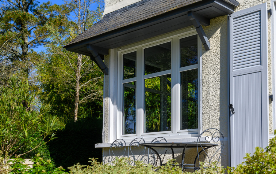 Fenêtre PVC à Juvisy : robuste, isolante et inaltérable 